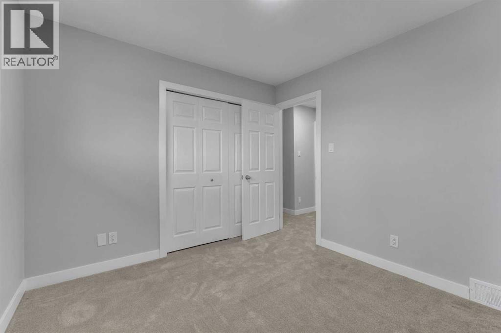 #14 8112 36 Avenue NW - 17