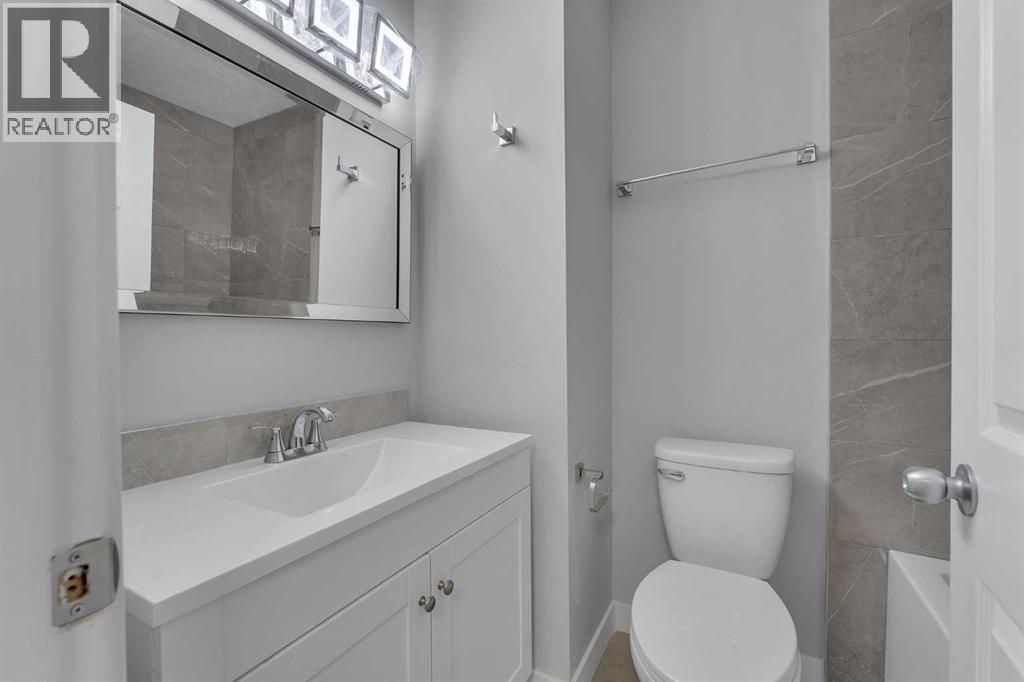 #14 8112 36 Avenue NW - 18