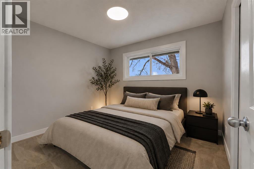 #14 8112 36 Avenue NW - 16