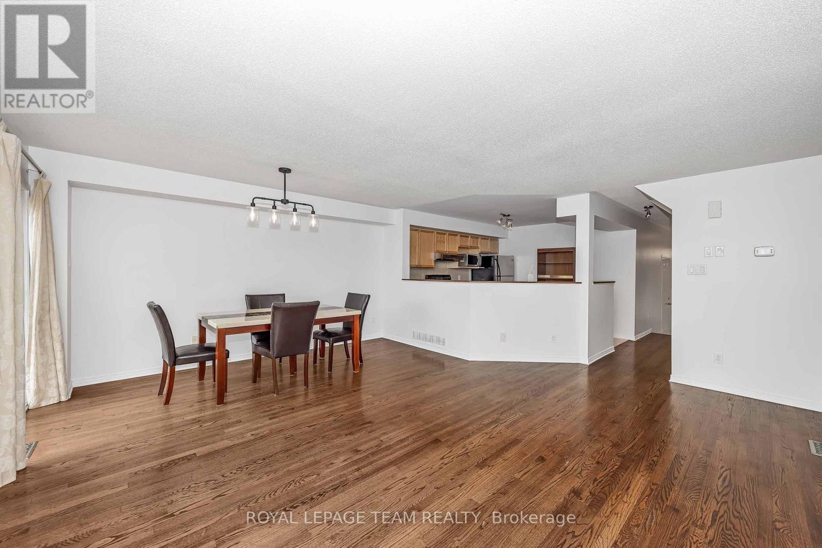 Condos for Rent in Ottawa – 323 FREEDOM PRIVATE, Ottawa – By Peter Sagos - Image 11