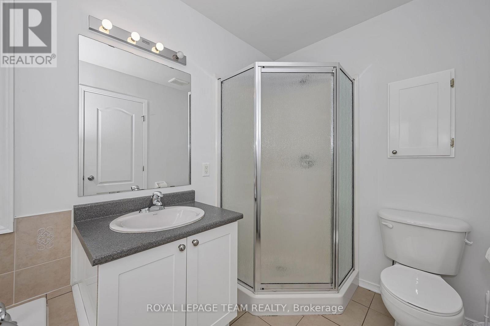 Condos for Rent in Ottawa – 323 FREEDOM PRIVATE, Ottawa – By Peter Sagos - Image 20