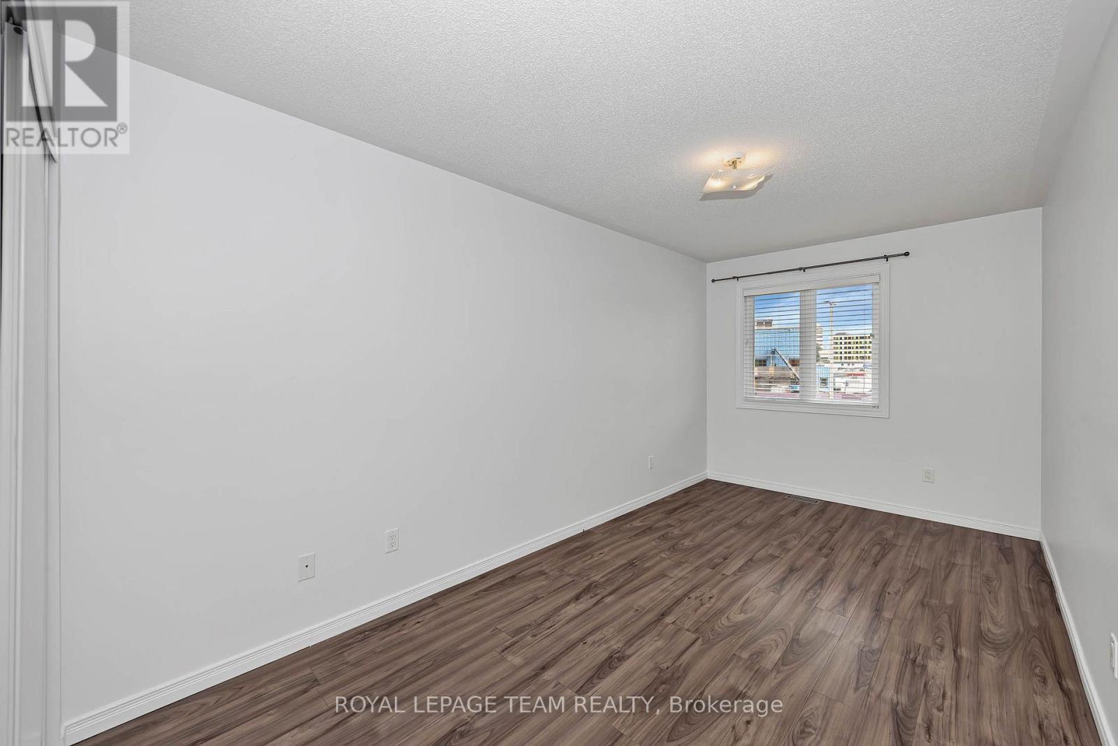 Condos for Rent in Ottawa – 323 FREEDOM PRIVATE, Ottawa – By Peter Sagos - Image 24