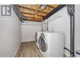 323 Freedom Private, Ottawa, ON K1G6W3 Photo 32