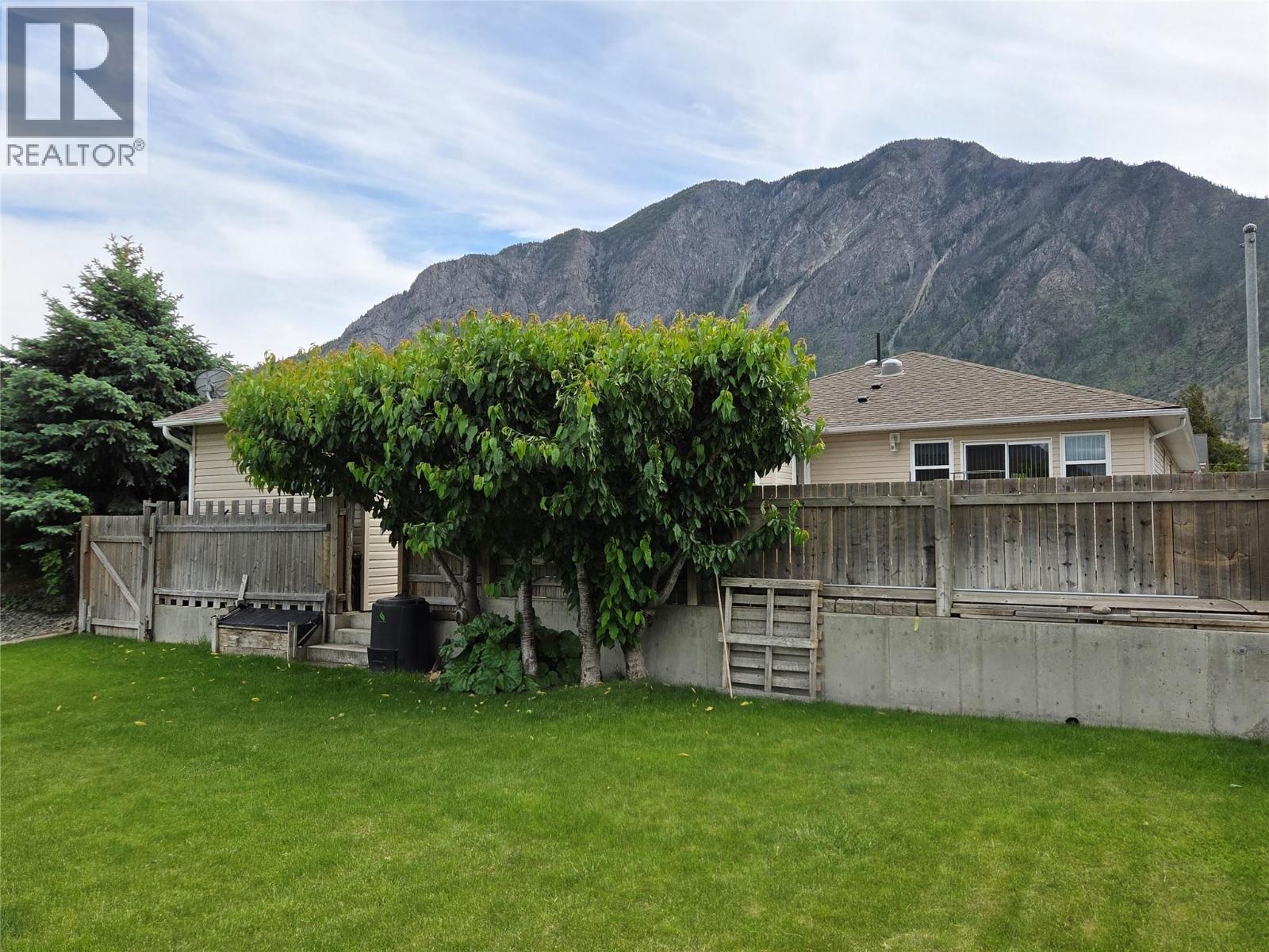 304 9th Avenue - 31