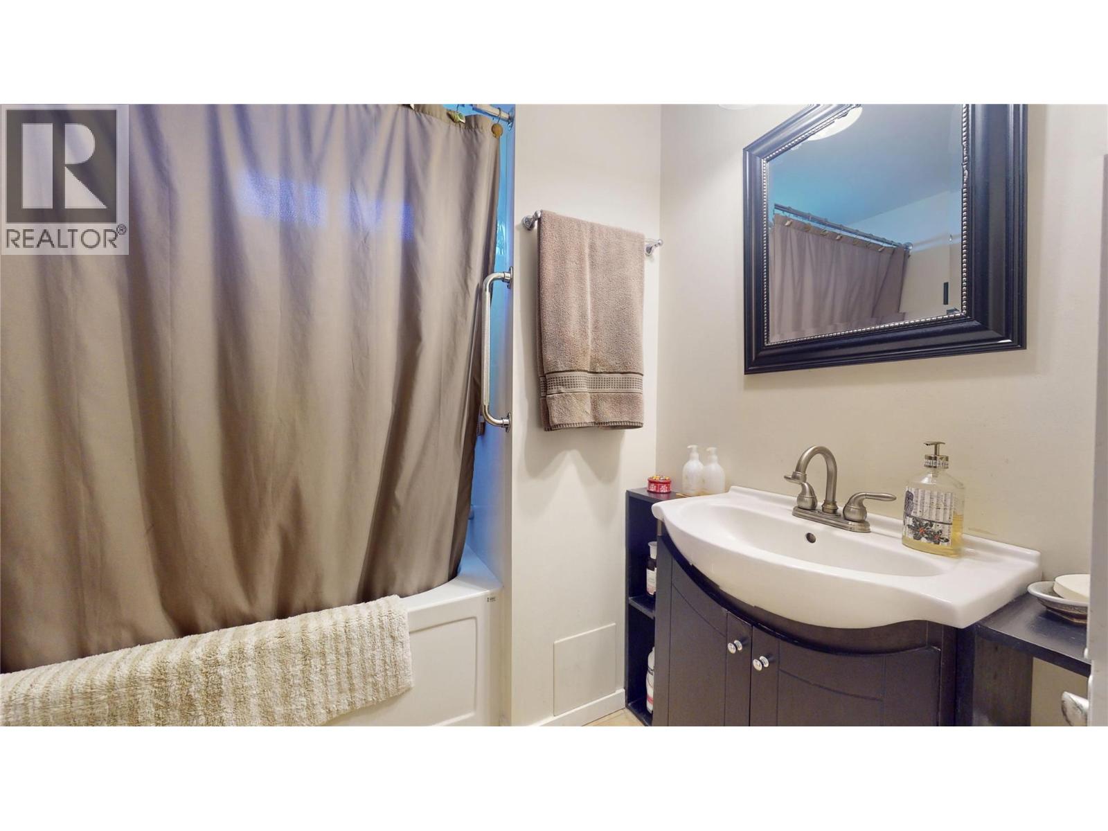 #26 700 Patterson Street W - 21