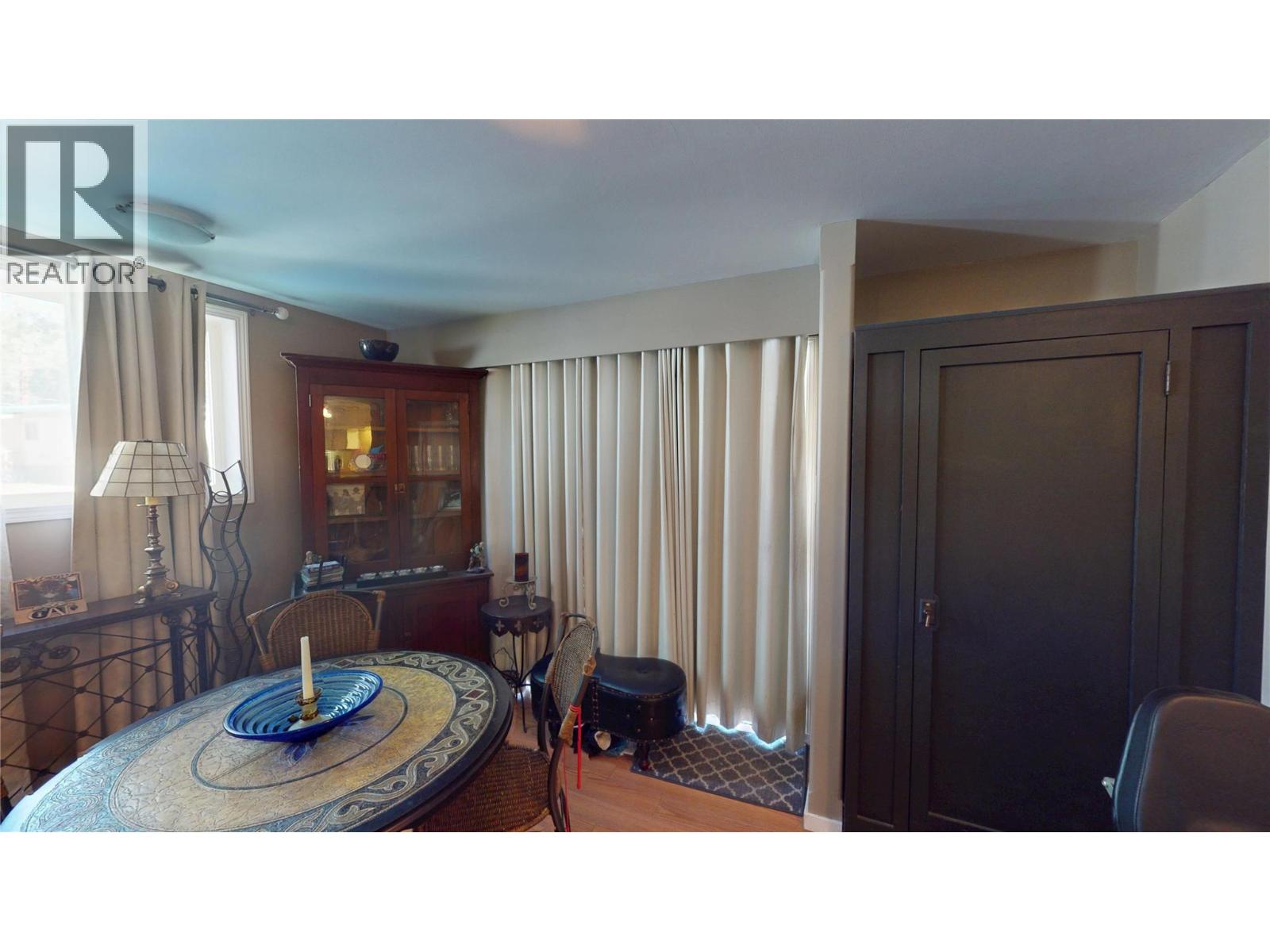 #26 700 Patterson Street W - 7