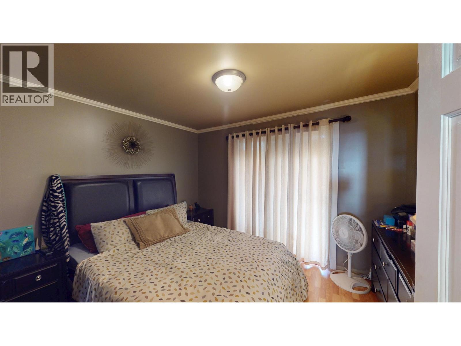 #26 700 Patterson Street W - 11