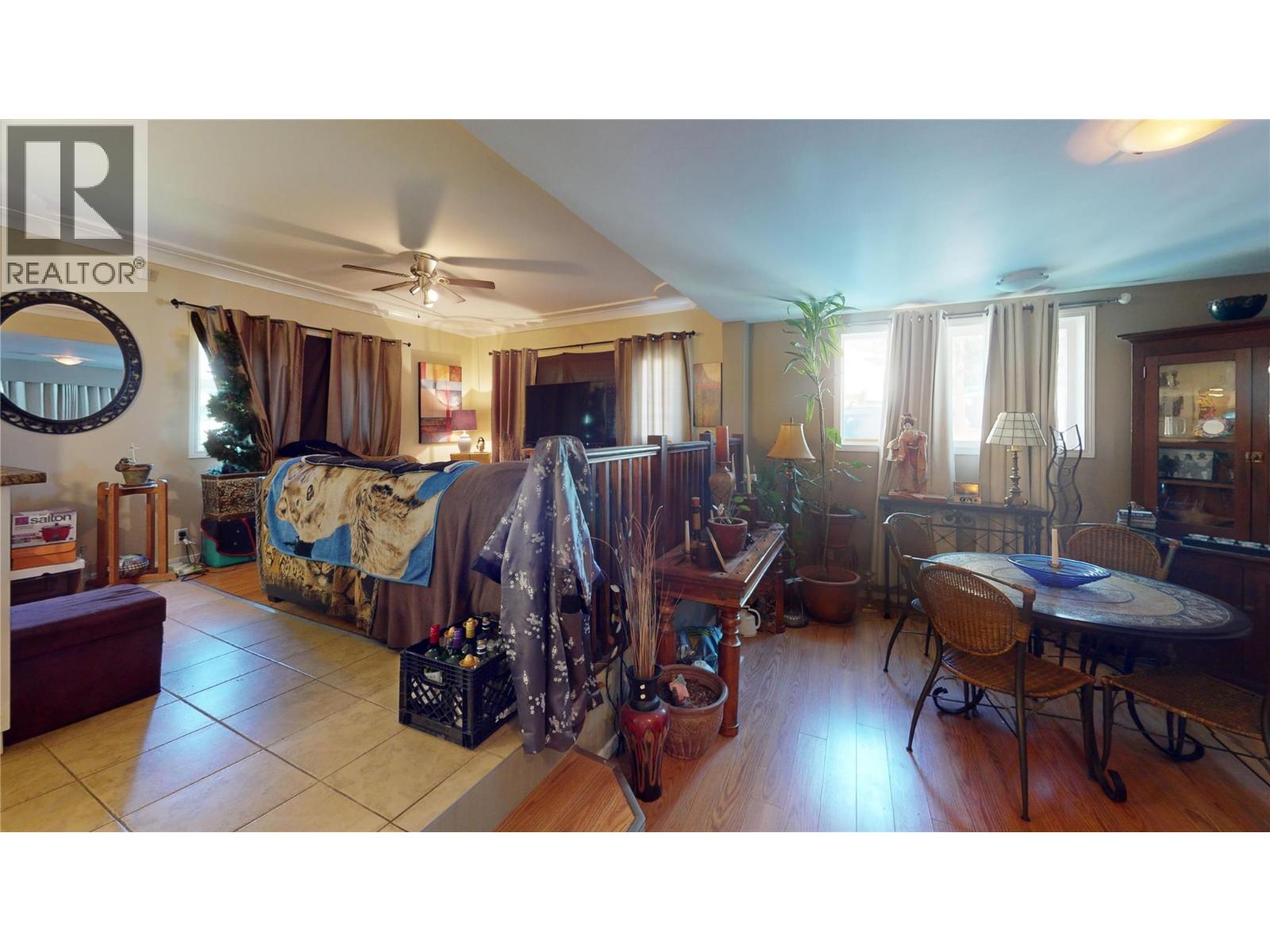 #26 700 Patterson Street W - 18