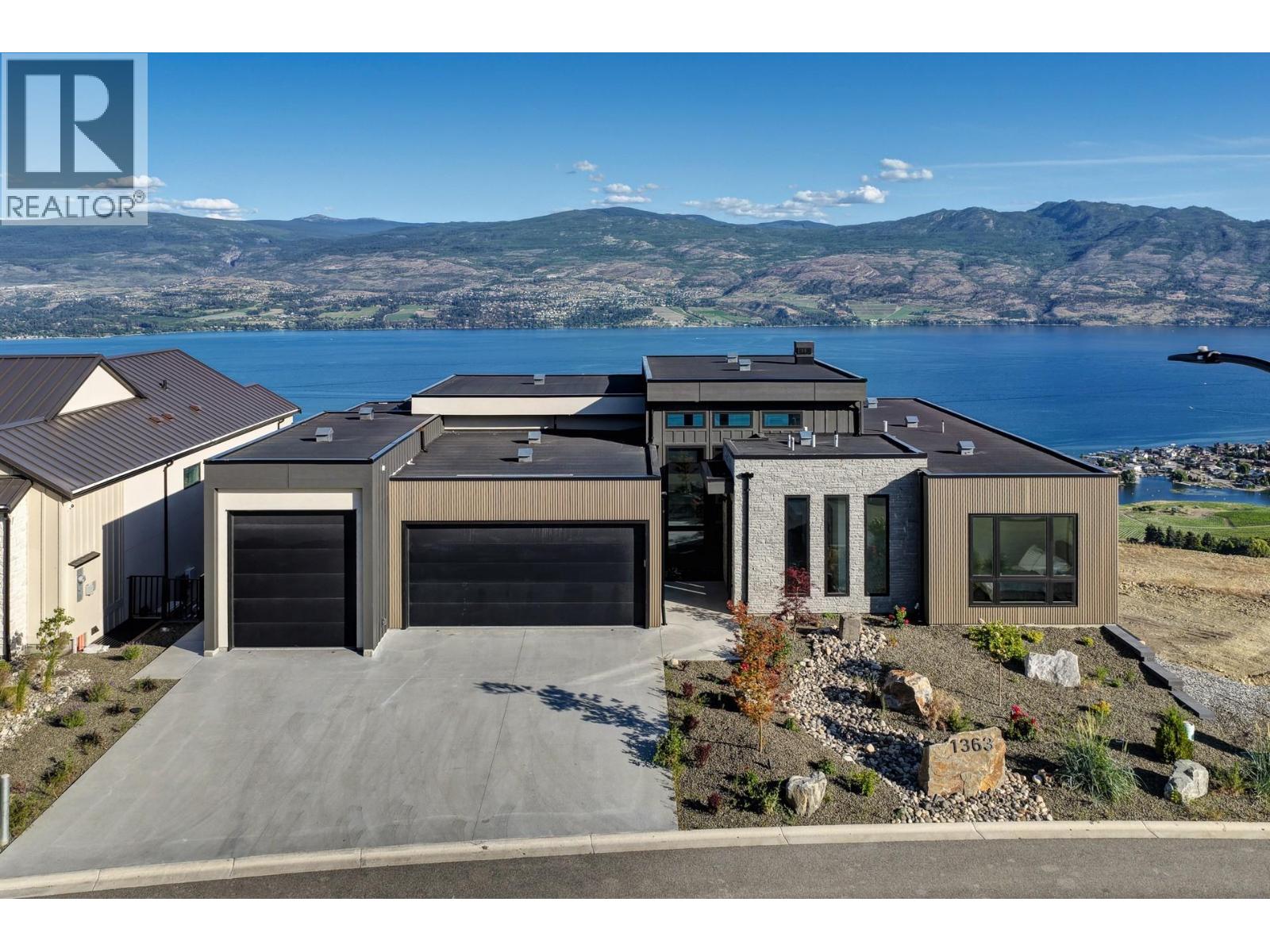 1363 Vineyard Drive, West Kelowna