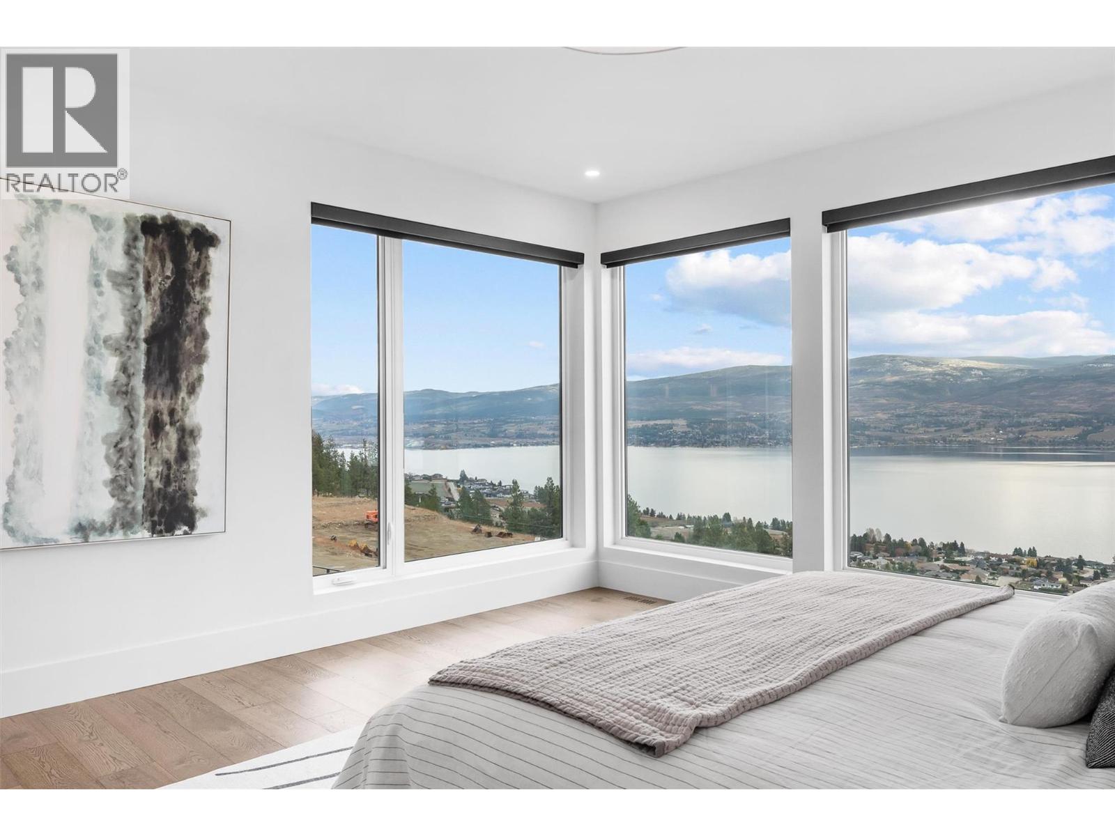 1363 Vineyard Drive, West Kelowna