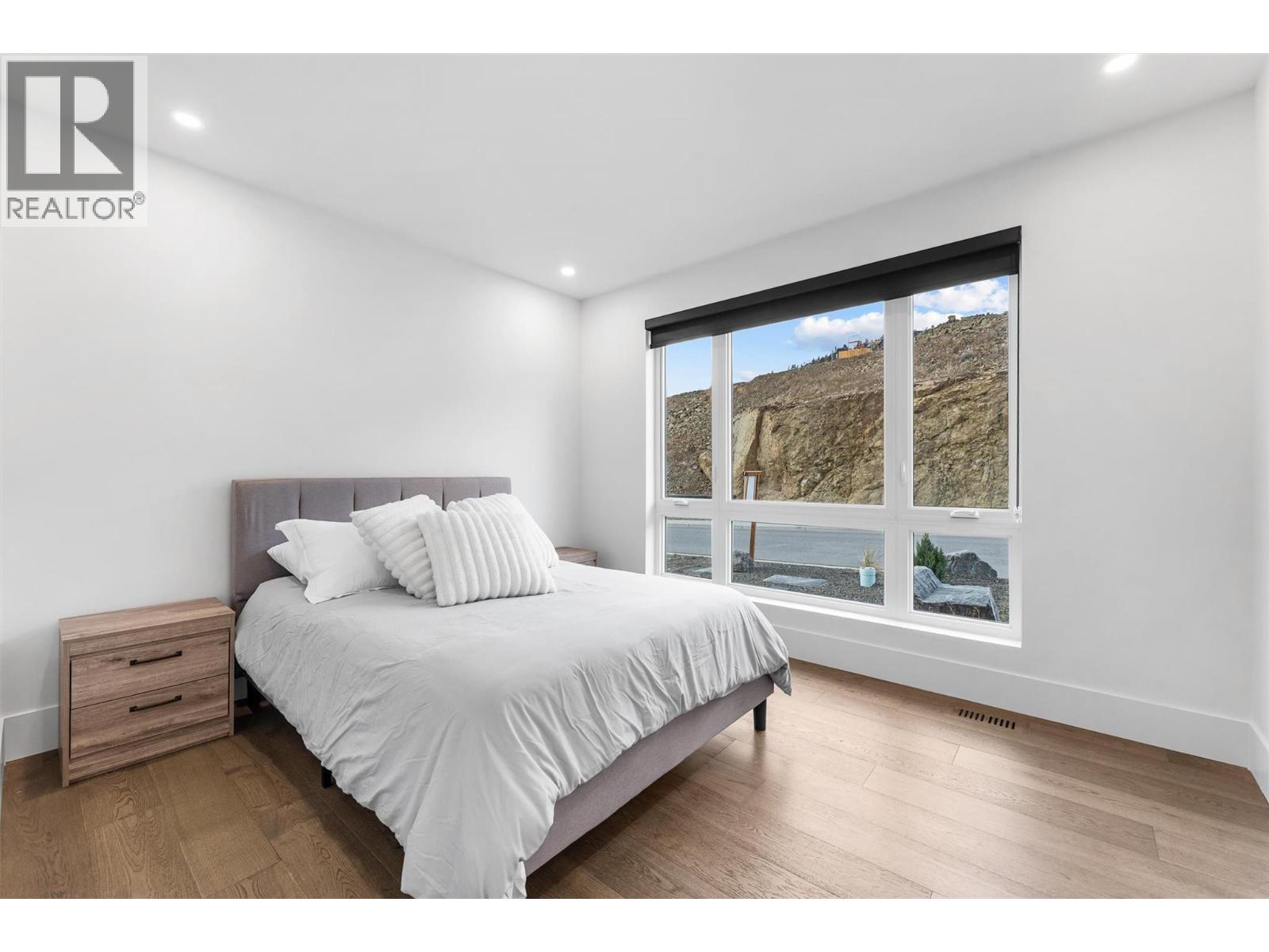 1363 Vineyard Drive, West Kelowna