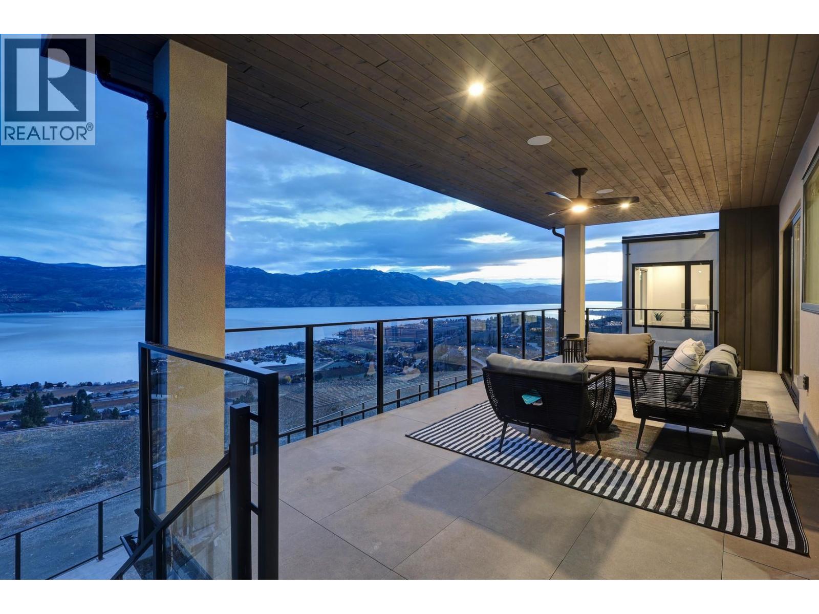 1363 Vineyard Drive, West Kelowna
