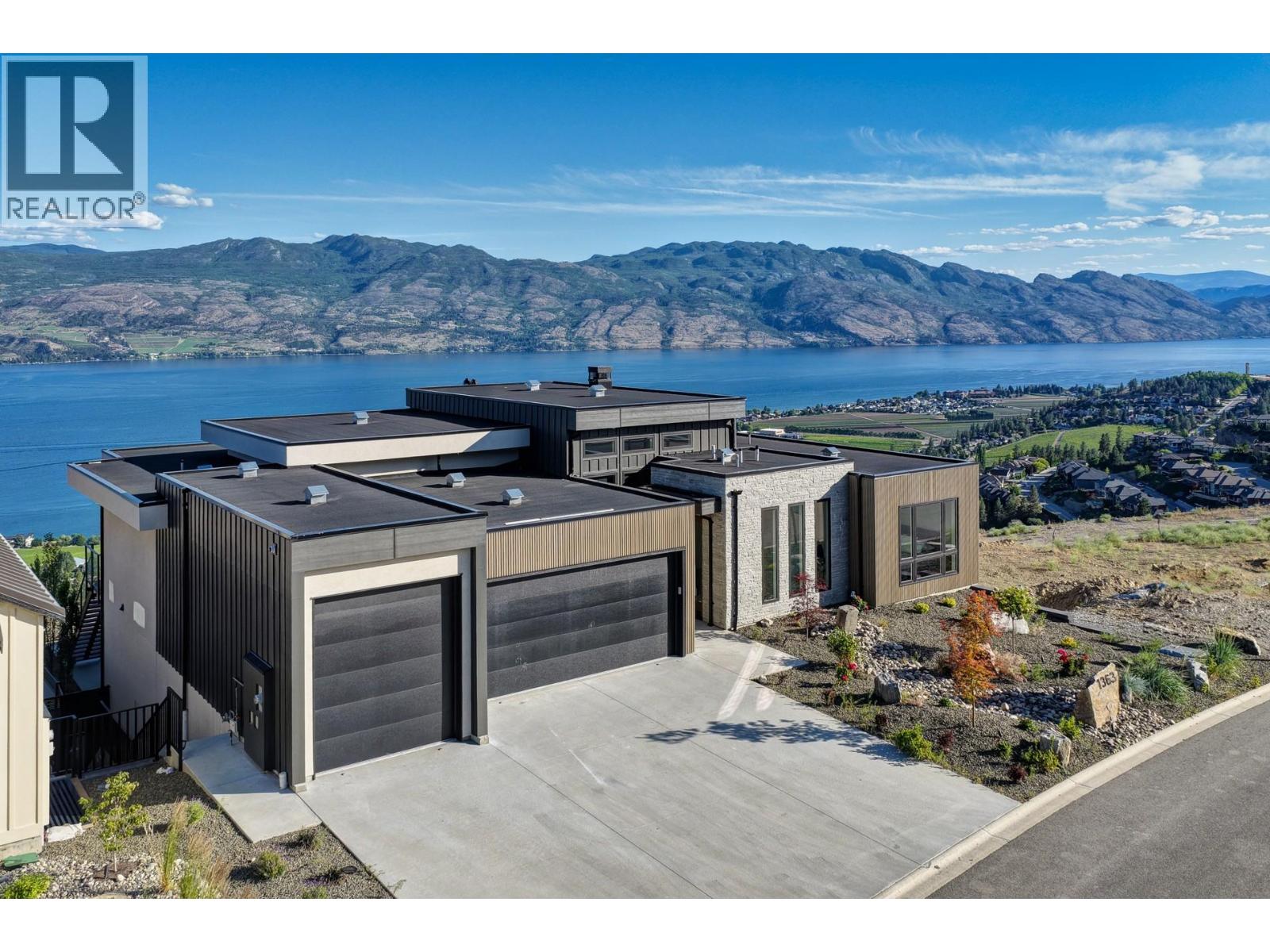 1363 Vineyard Drive, West Kelowna
