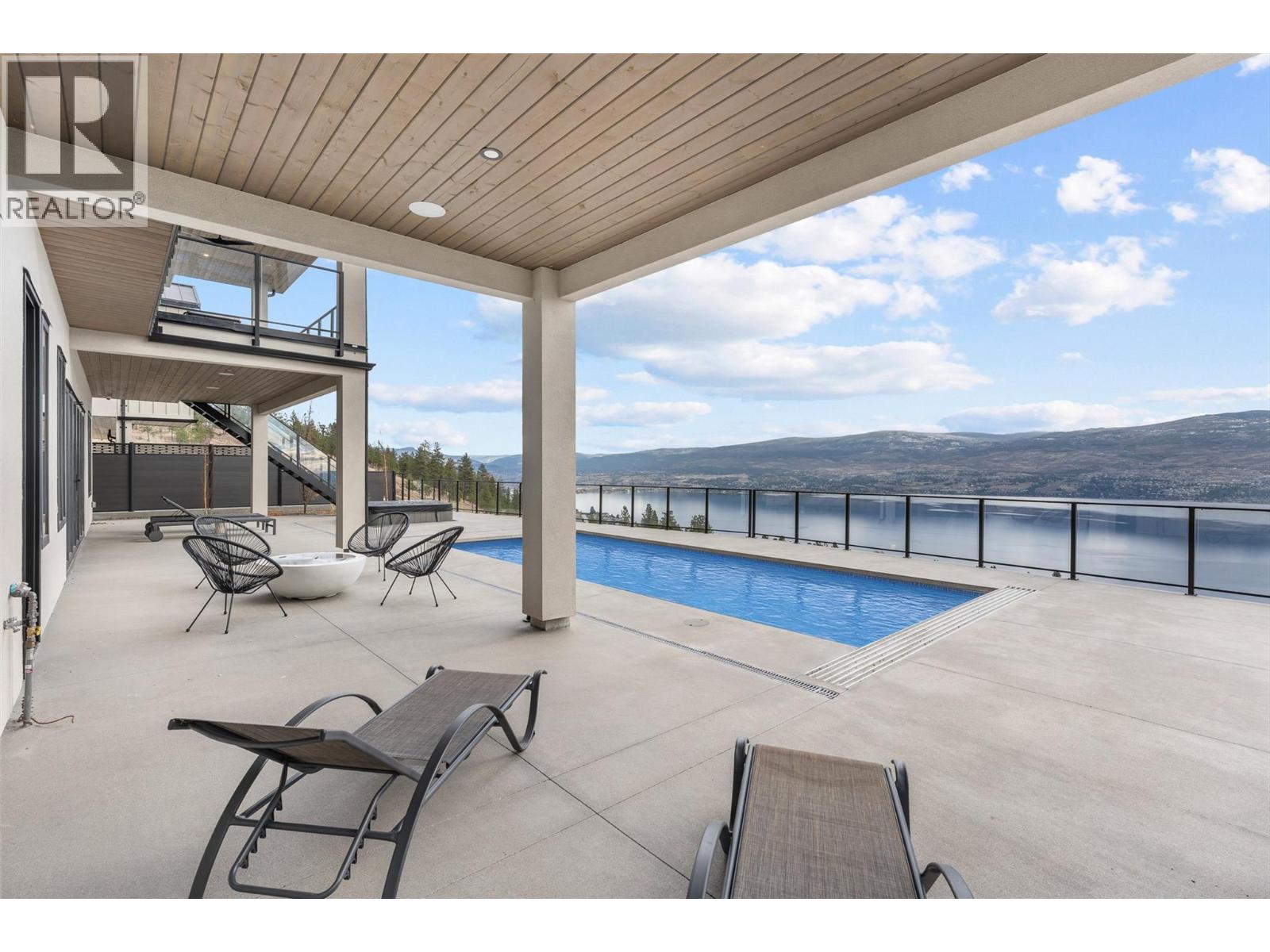 1363 Vineyard Drive, West Kelowna
