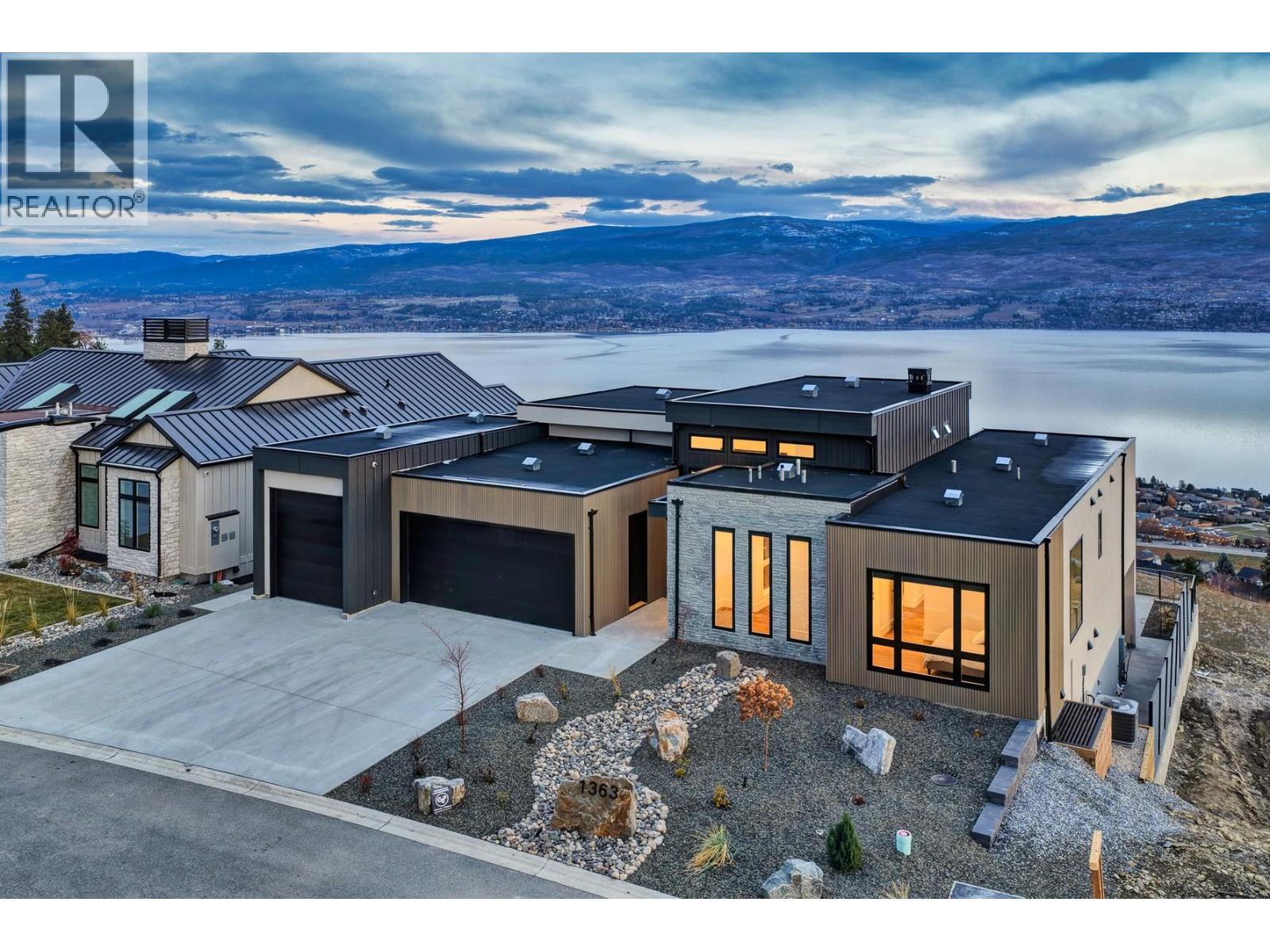 1363 Vineyard Drive, West Kelowna