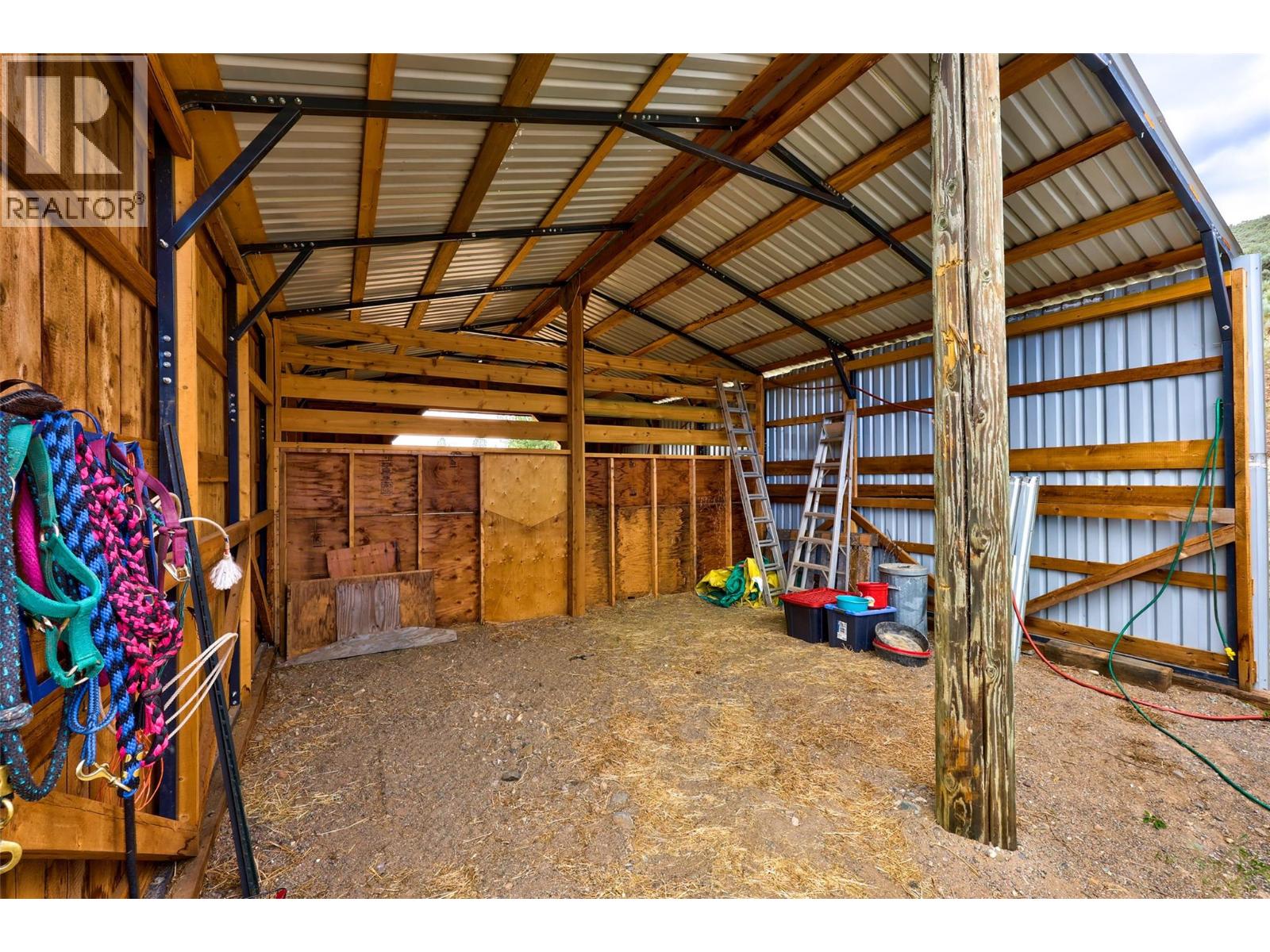 4505 Kamloops-Shuswap Road - 39