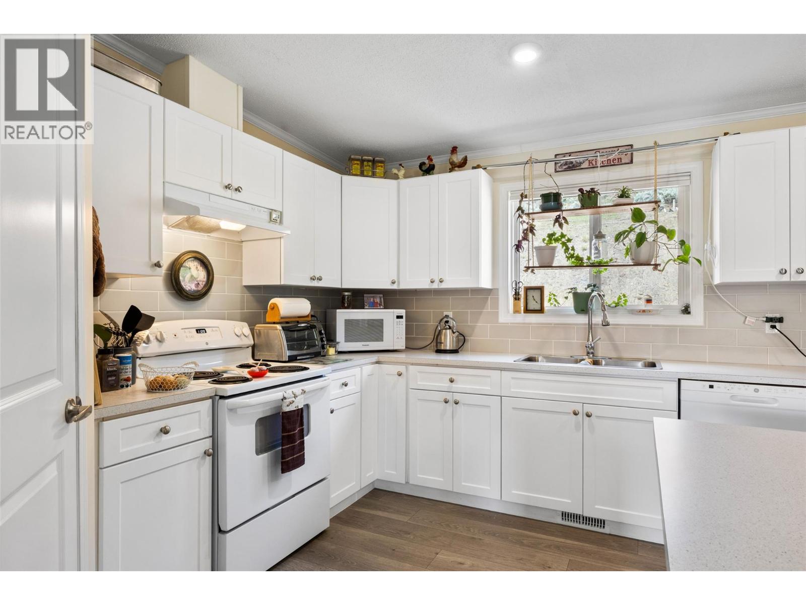 4505 Kamloops-Shuswap Road - 13