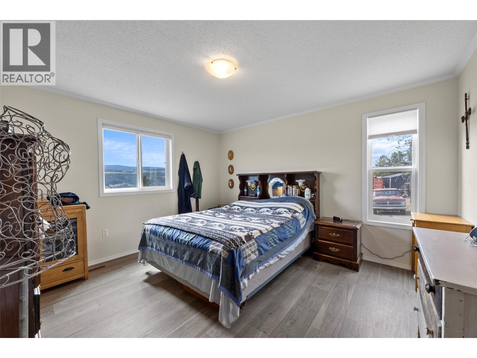 4505 Kamloops-Shuswap Road - 16