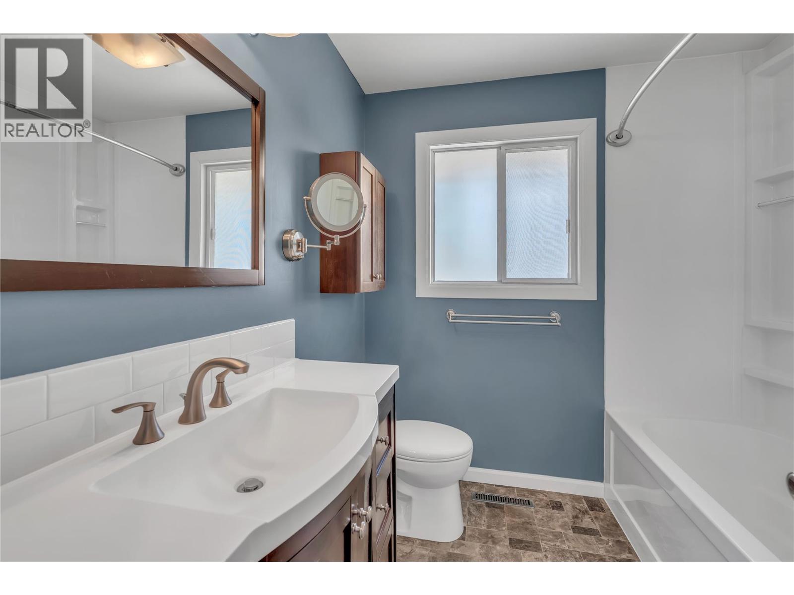 5775 Main Street - 16