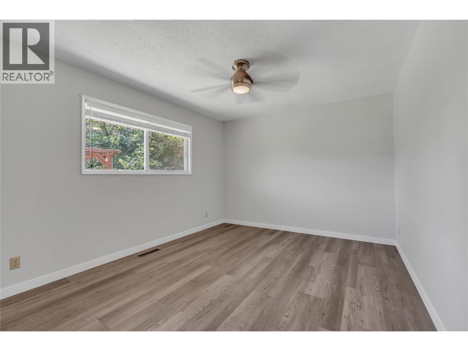 5775 Main Street - 18