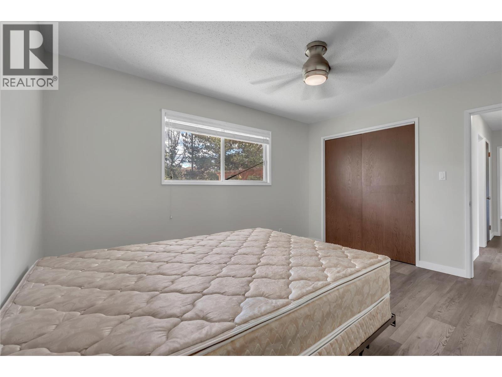 5775 Main Street - 15