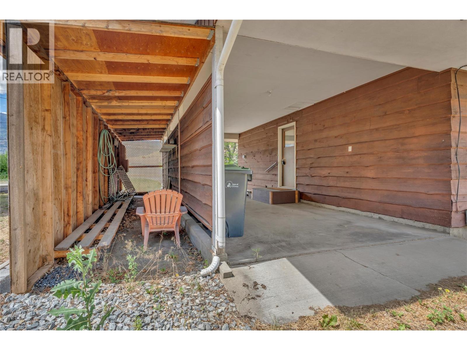 5775 Main Street - 31