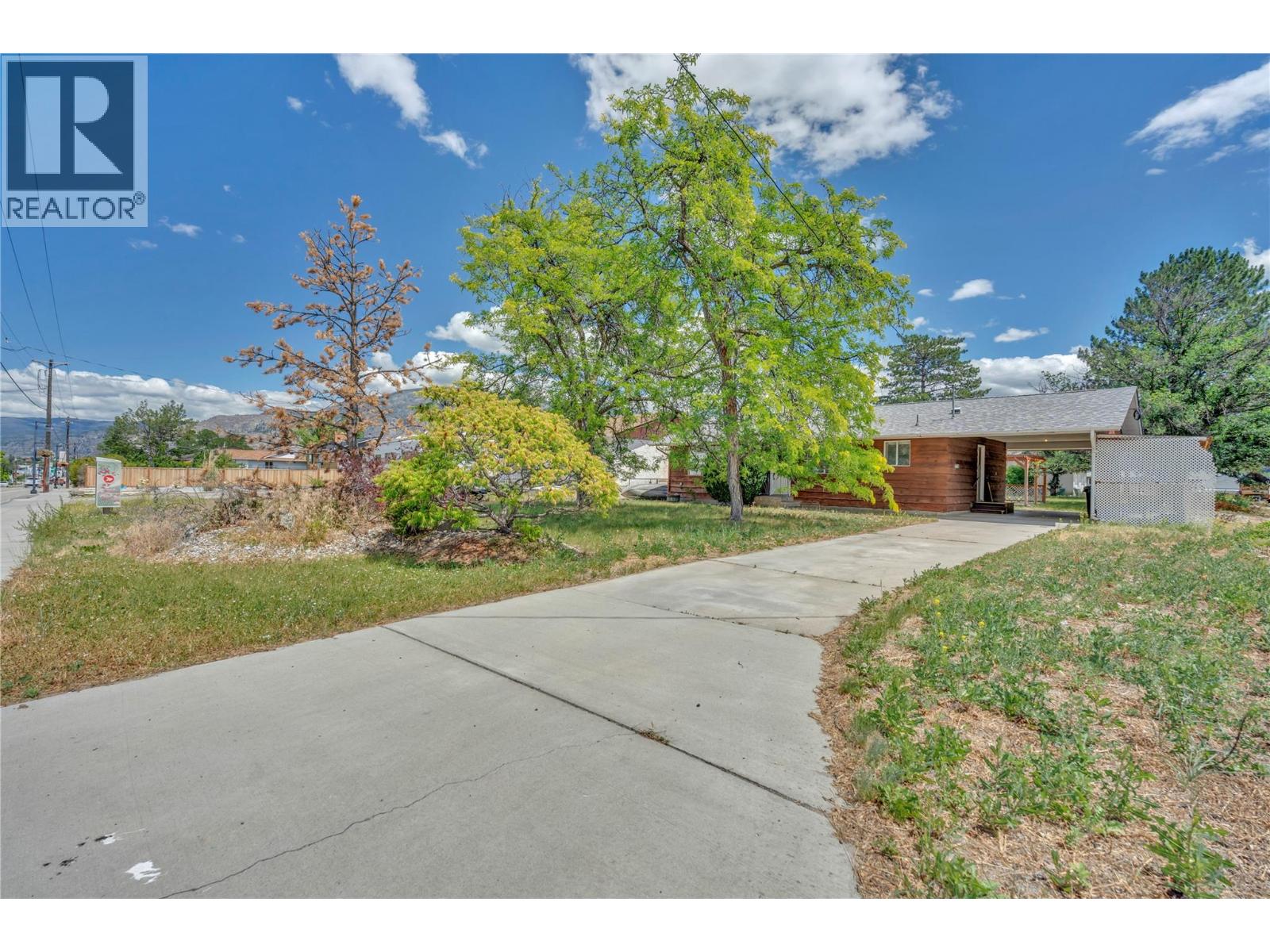 5775 Main Street - 32