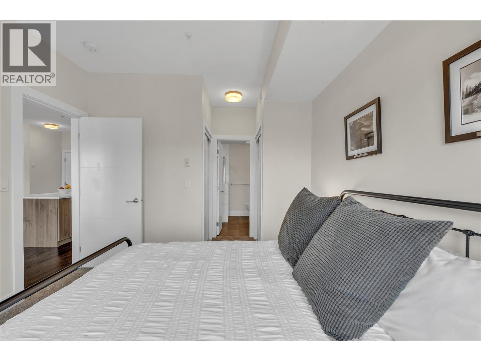 #210 4380 Lakeshore Road - 17