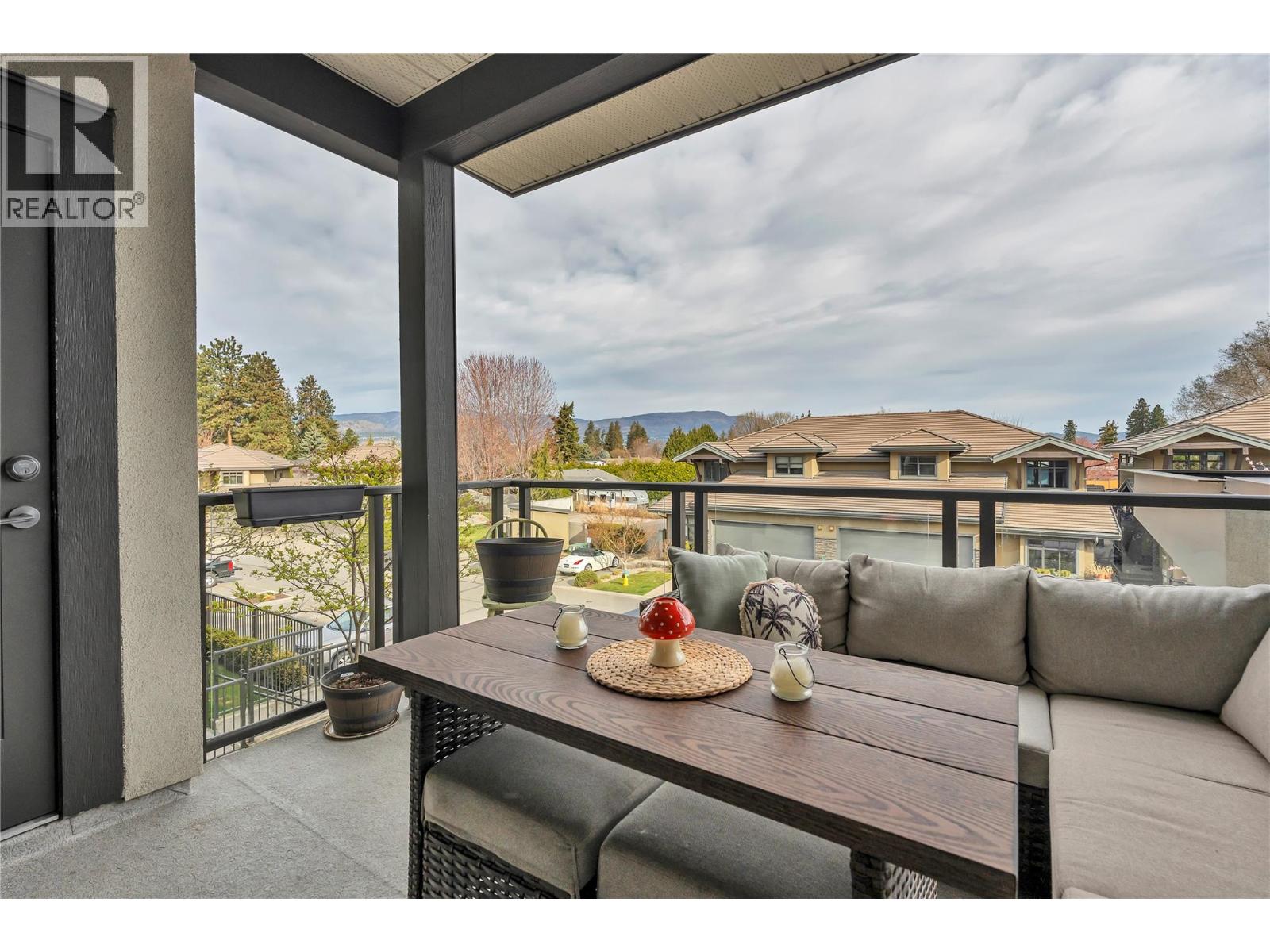 #210 4380 Lakeshore Road - 26