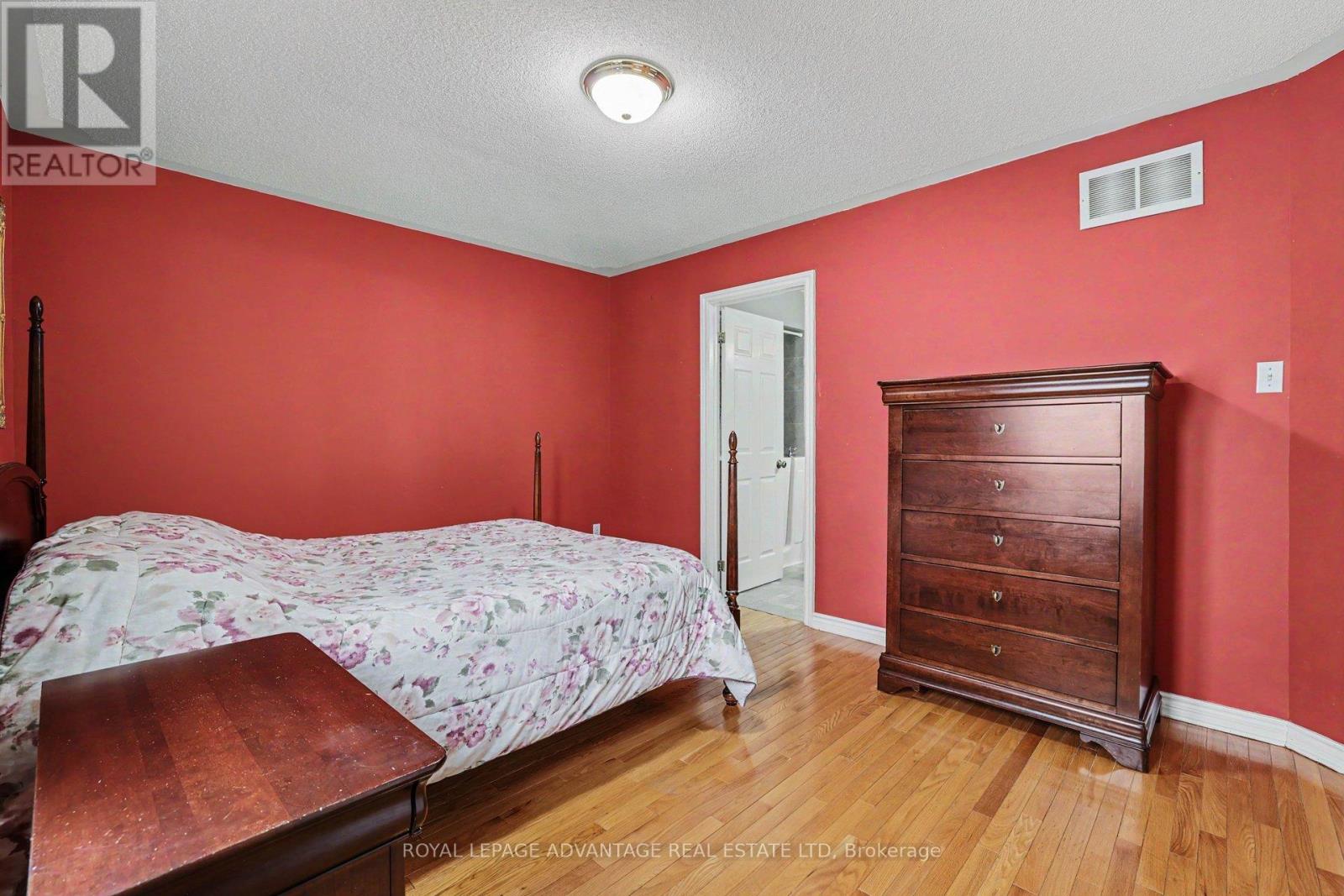21 HAGGART STREET - 23