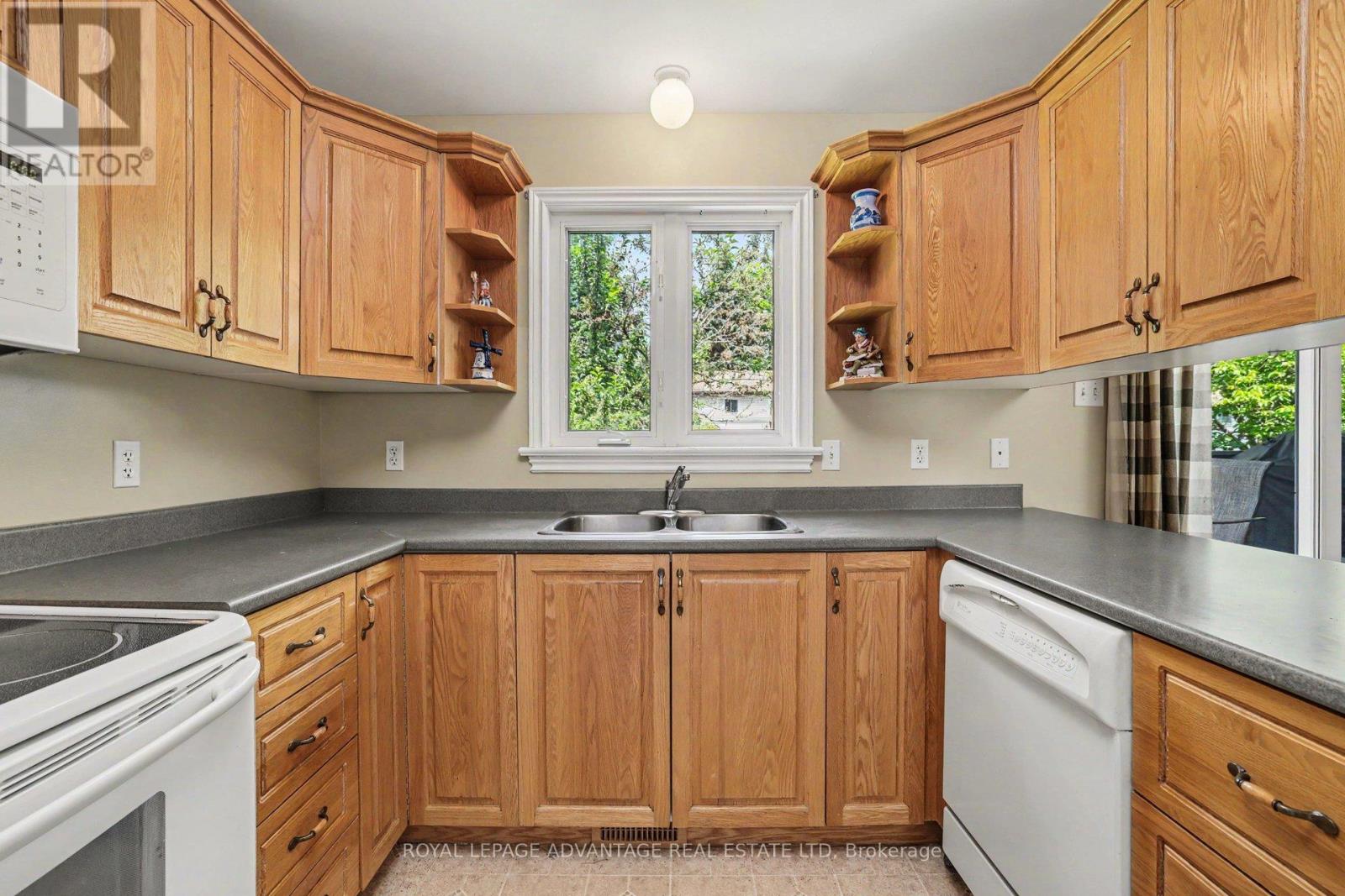 21 HAGGART STREET - 13