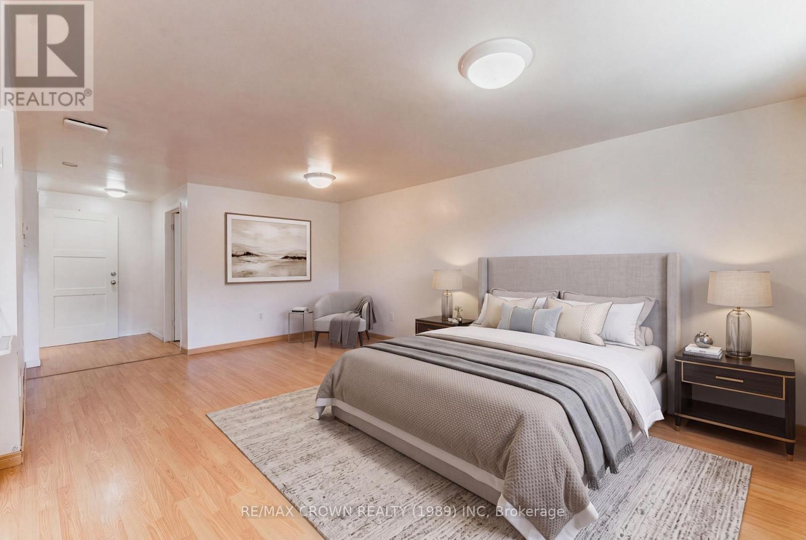 307 MCKENZIE AVENUE - 35