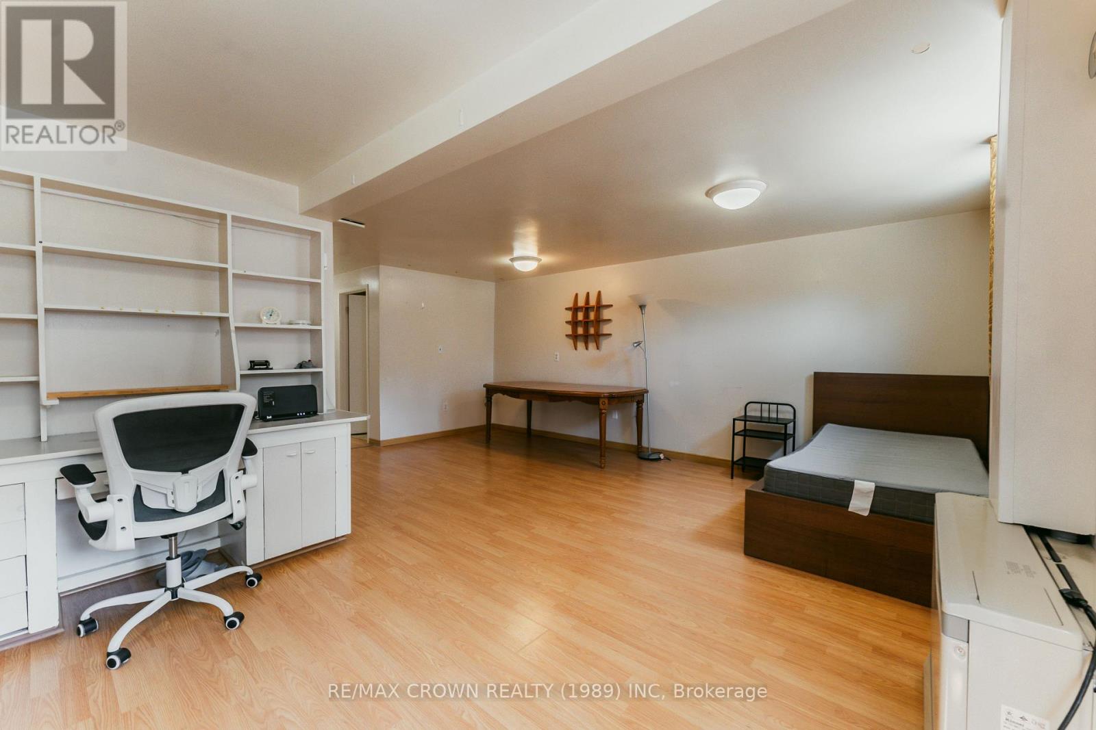307 MCKENZIE AVENUE - 31