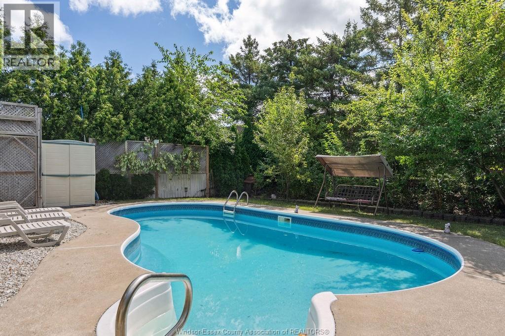 1544 IMPERIAL CRESCENT - 29