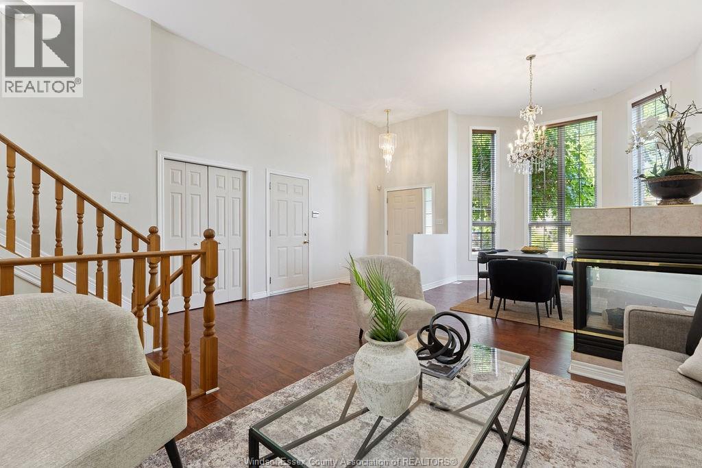 1544 IMPERIAL CRESCENT - 7