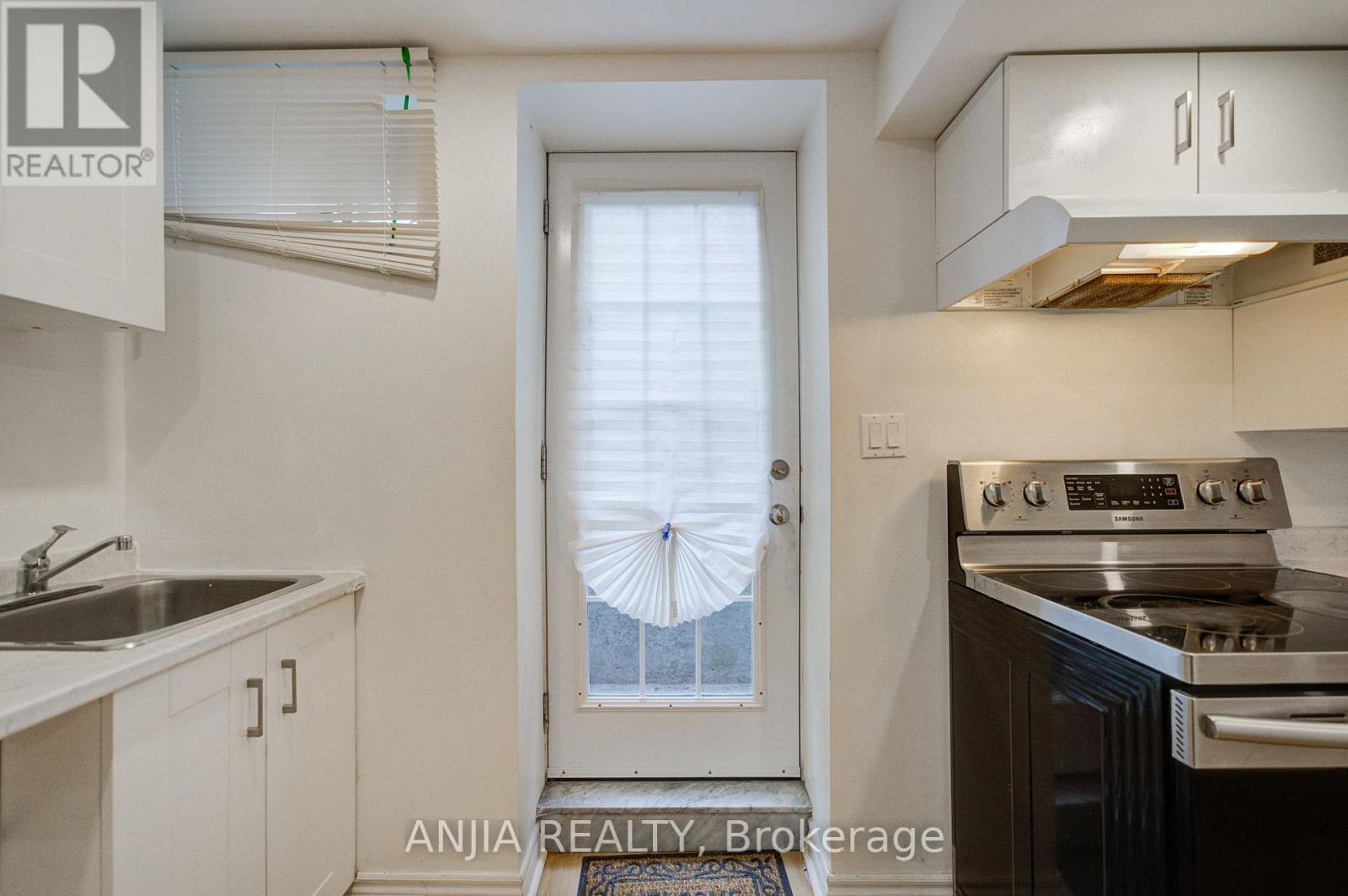 31 SPANHOUSE CRESCENT - Image 38