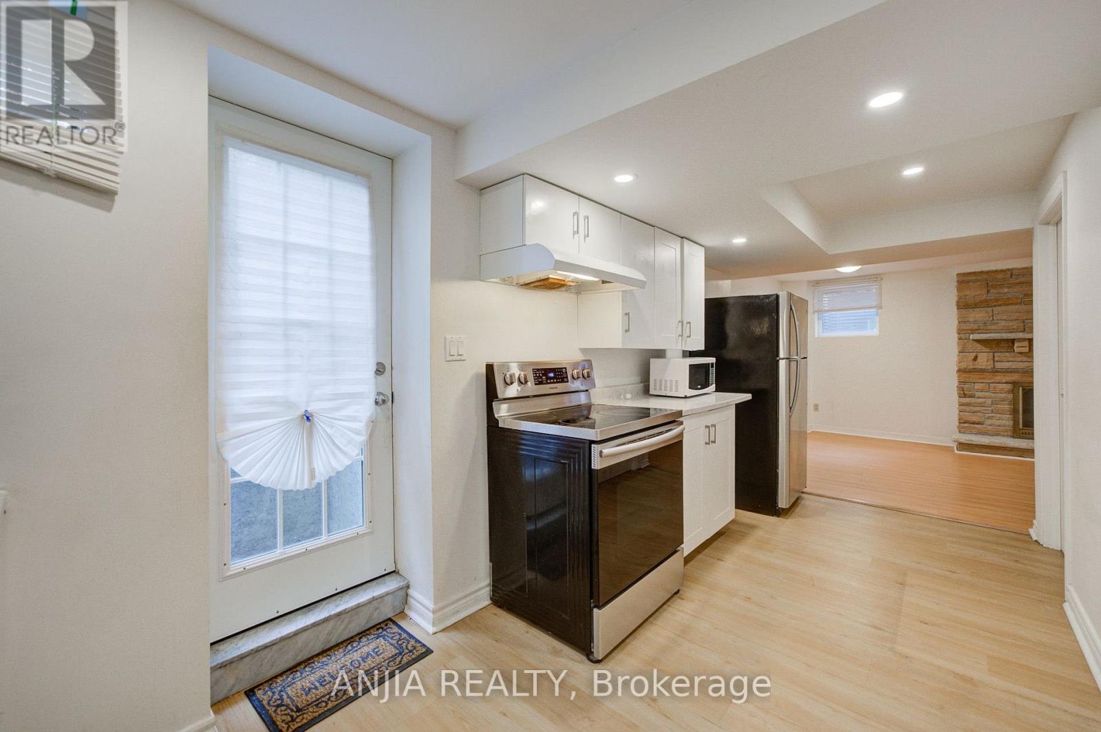 31 SPANHOUSE CRESCENT - Image 40