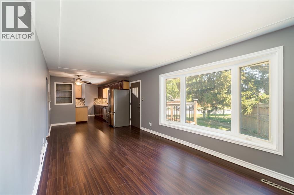 18 TWEEDSMUIR AVENUE - 4