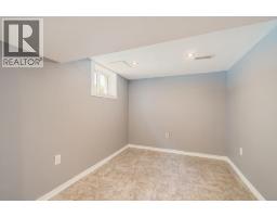 18 Tweedsmuir Avenue, Sarnia, ON N7S2R8 Photo 12