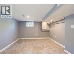 18 Tweedsmuir Avenue, Sarnia, ON N7S2R8 Photo 13