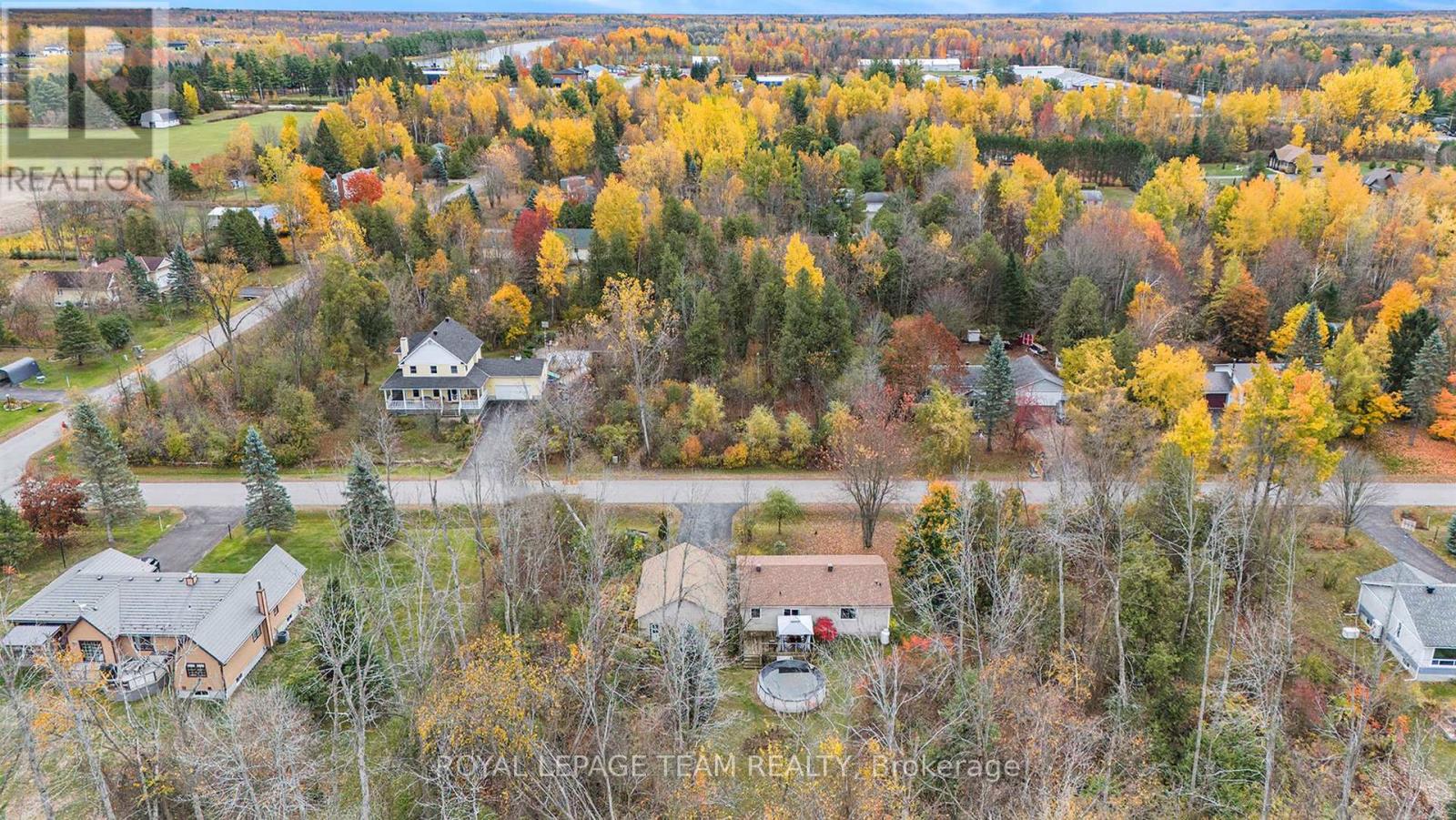 4 BLACK WALNUT ROAD - 41
