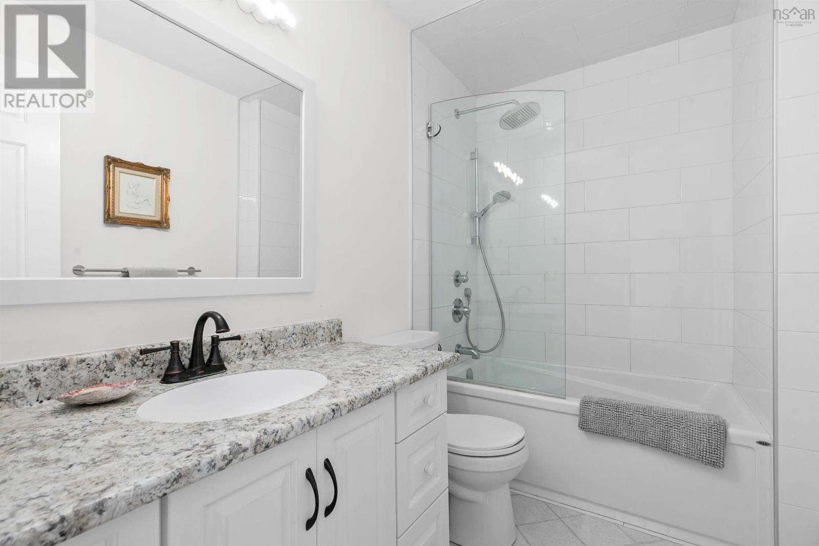 3930 Lawrencetown Road - 24