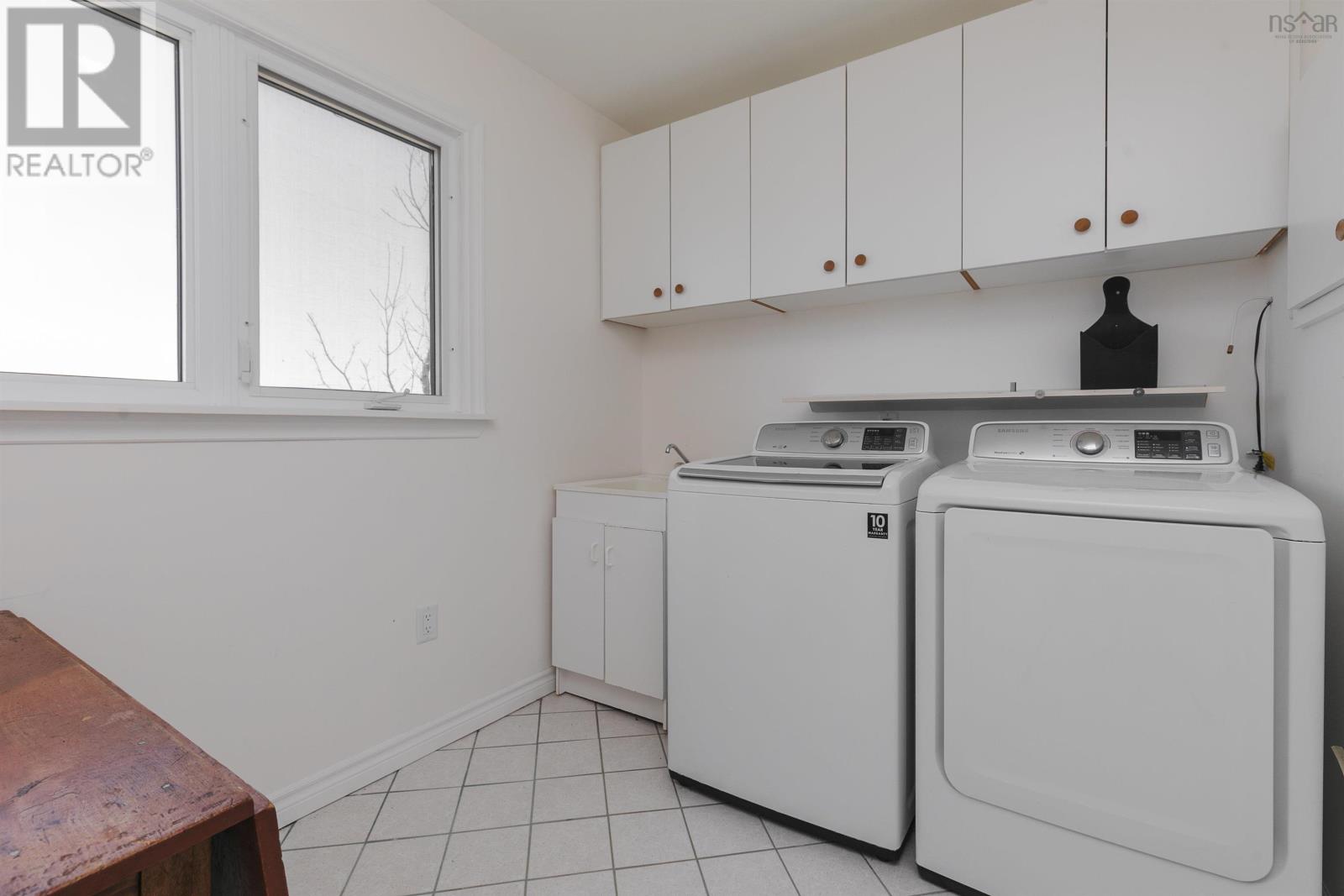 3930 Lawrencetown Road - 29