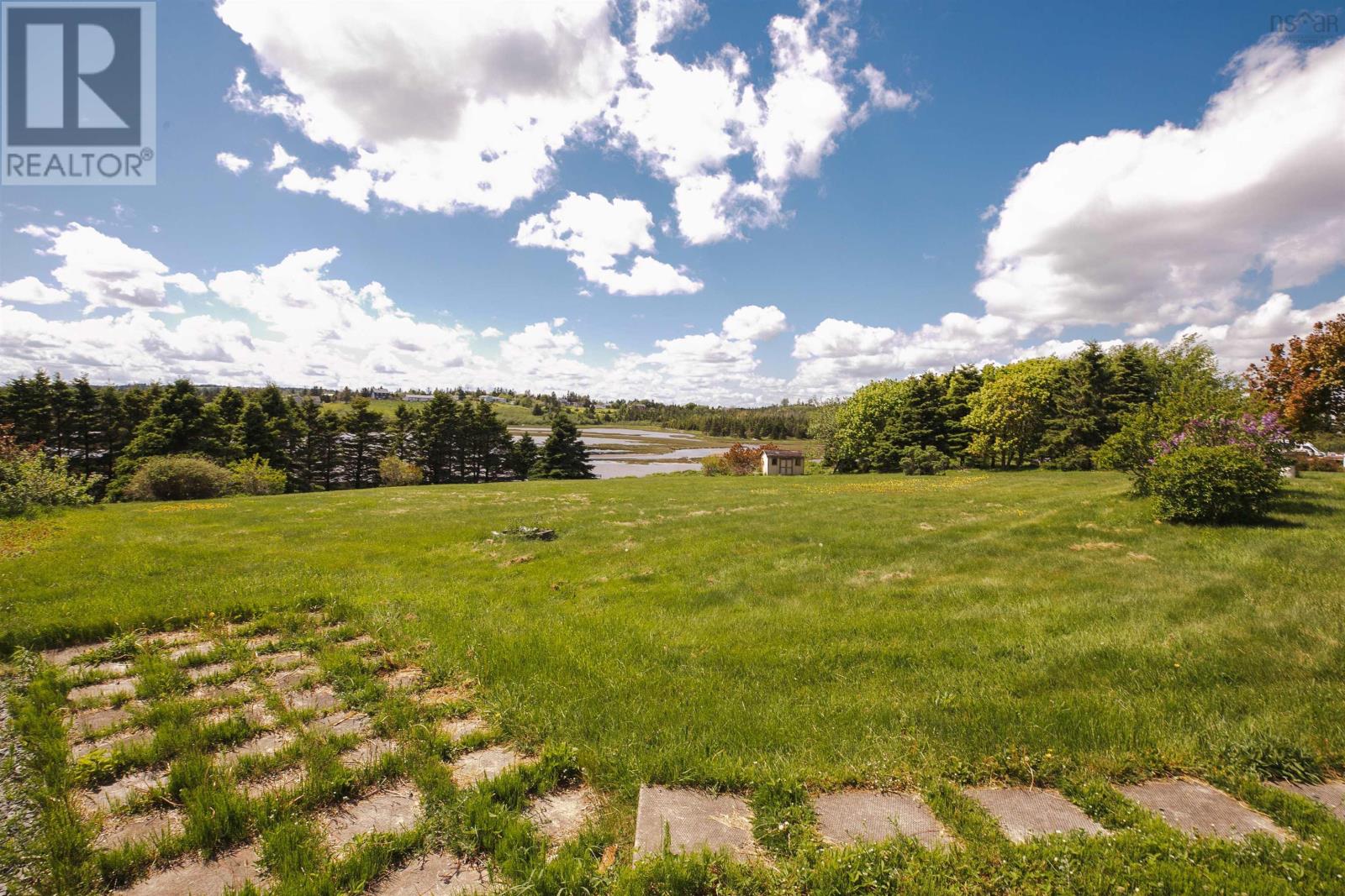 3930 Lawrencetown Road - 41