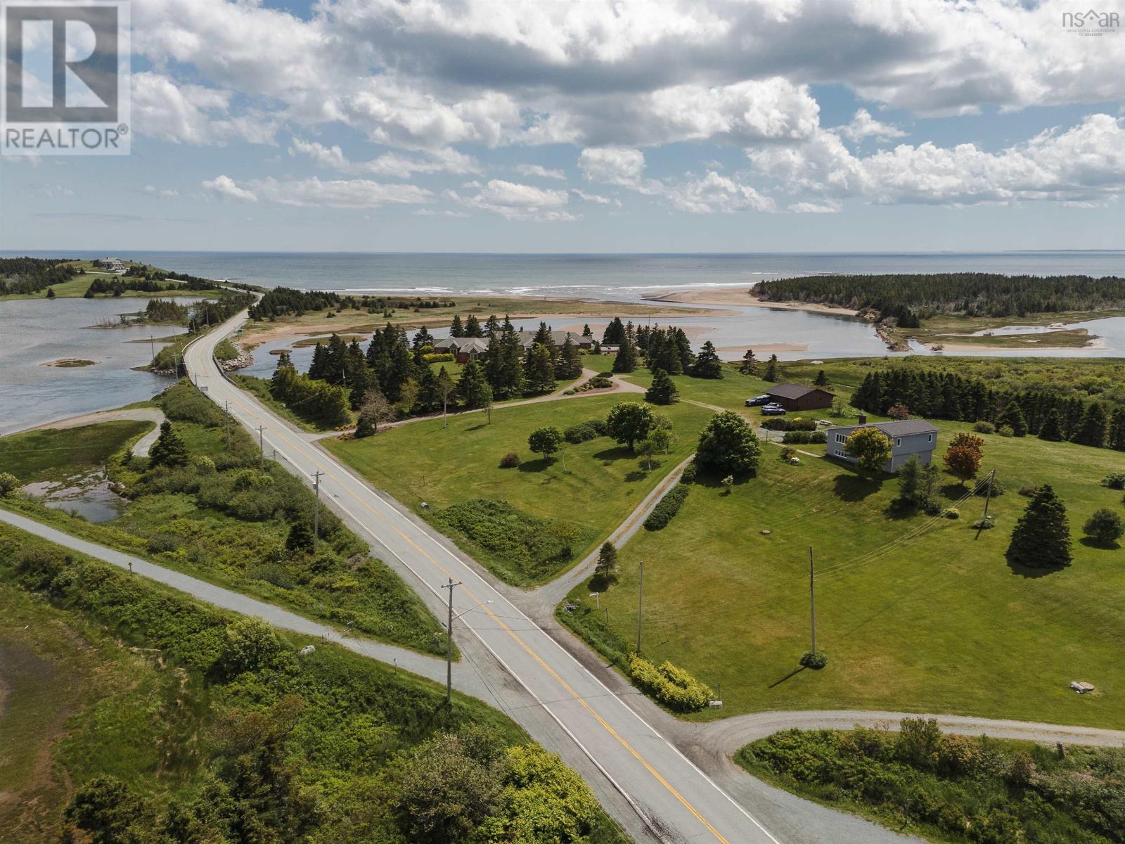 3930 Lawrencetown Road - 36