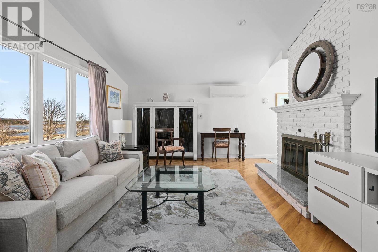 3930 Lawrencetown Road - 6