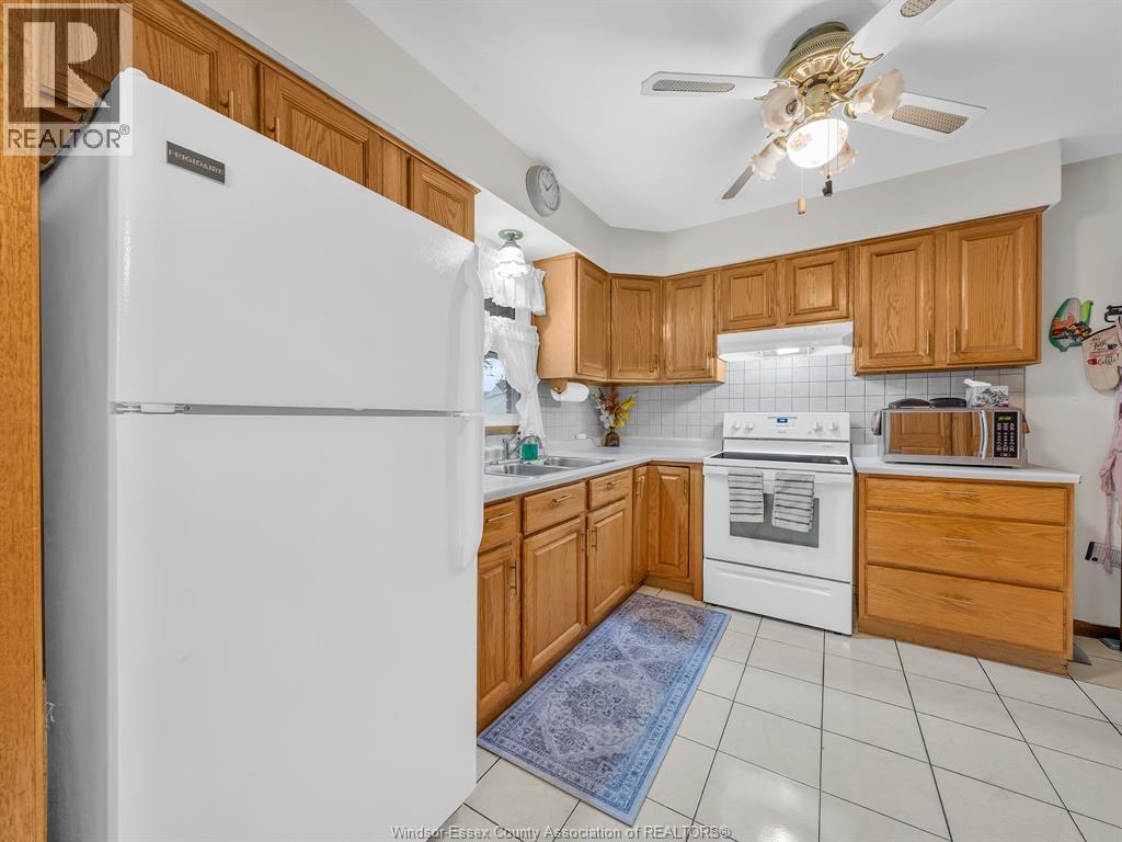 1863 PILLETTE ROAD - 13