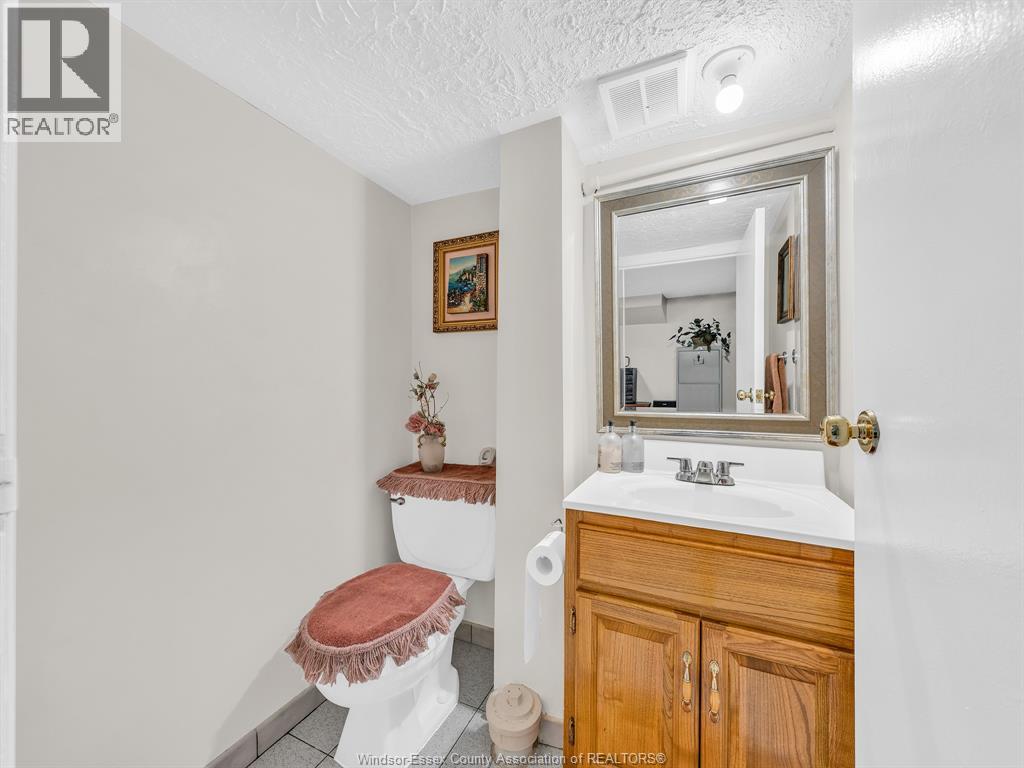 1863 PILLETTE ROAD - 33