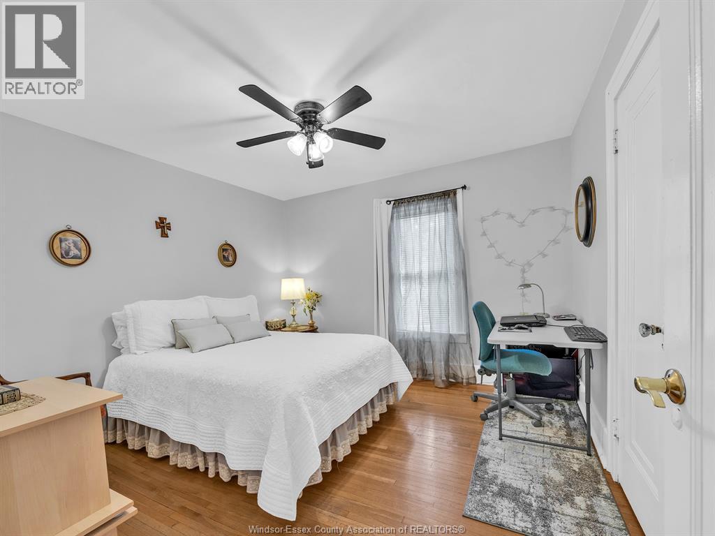 1863 PILLETTE ROAD - 23