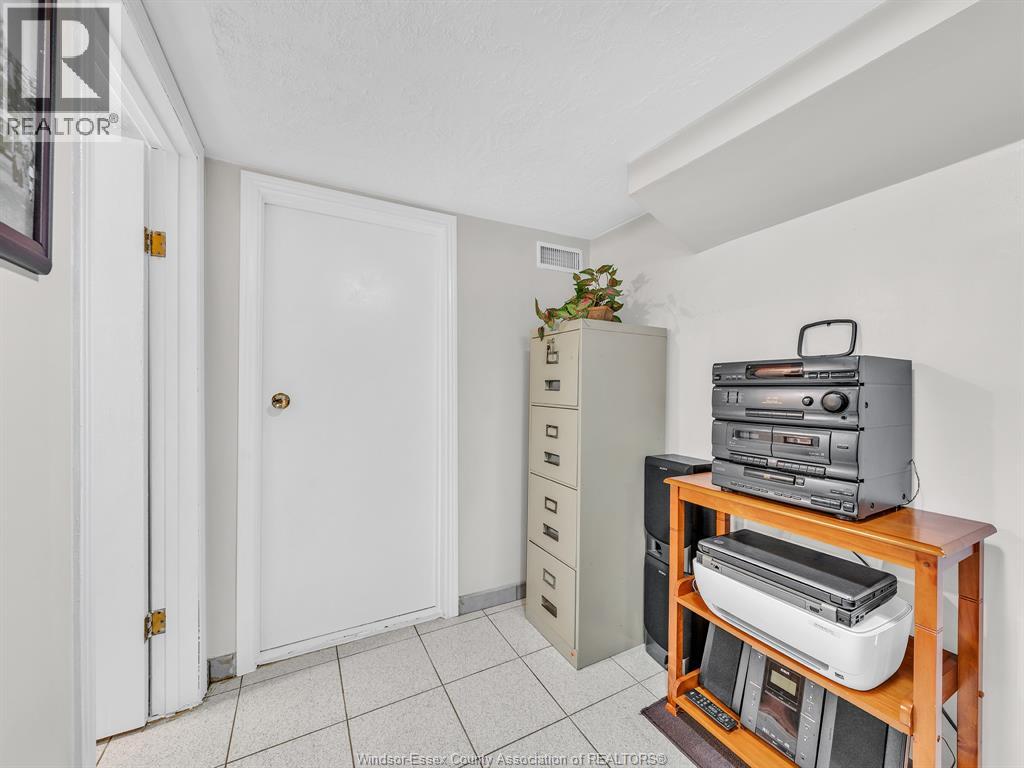 1863 PILLETTE ROAD - 34